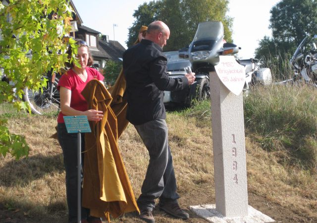 2009 09 Gedenkstein 25 Jahre