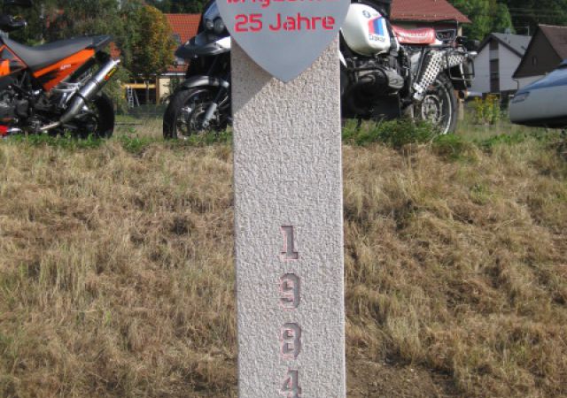 2009 09 Gedenkstein 25 Jahre